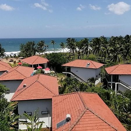 Ladja Beach Resort Ambalantota Exterior foto